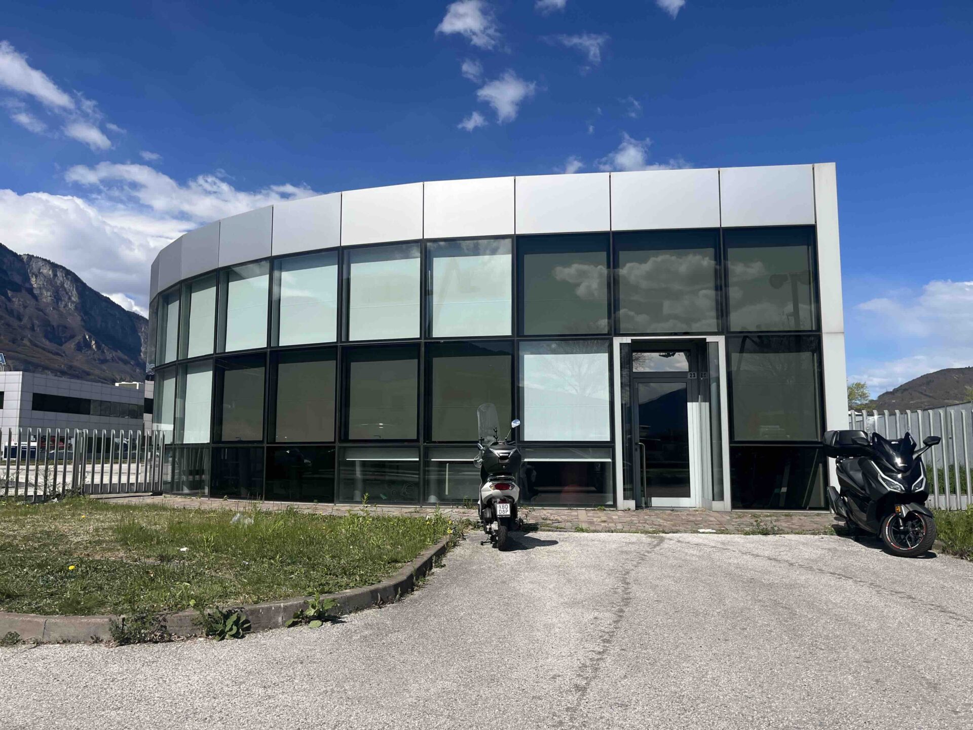 Pellicole antisolari per uffici e negozi 2. ITAL SCANIA TN PR40EXT